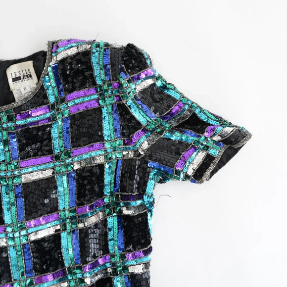 Leslie Fay Black w Purple Teal Sequin Evenings Short Sleeve Shift  Midi Dress 8 - Picture 10 of 13
